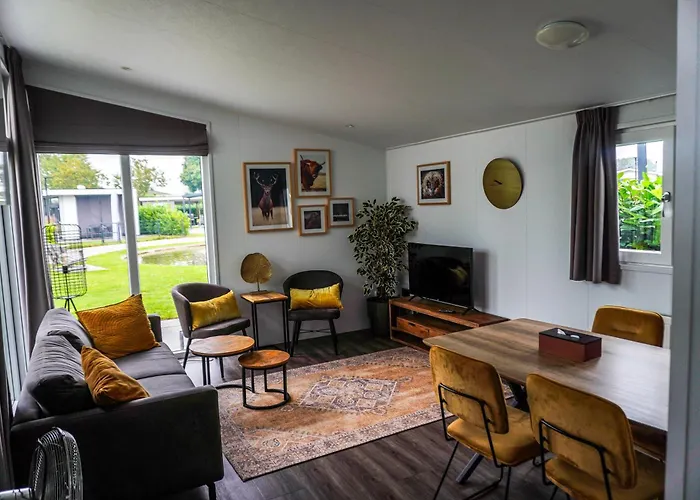 Vakantiehuis Met Vijverzicht